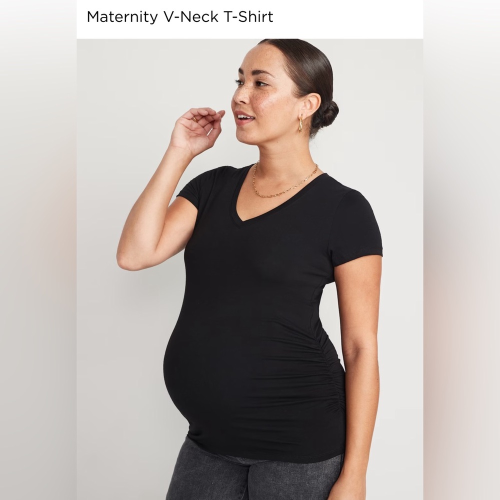 Old Navy Large V Neck Maternity Tee